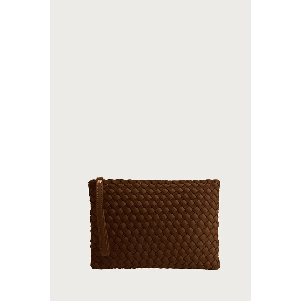 Marrea clutch in caramel caffe