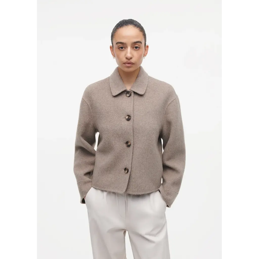 Studio AR jasje Nicolina in almondine