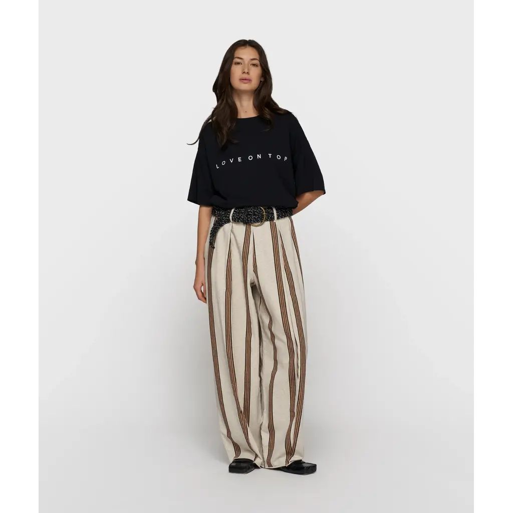 10 Days Love Tee in black