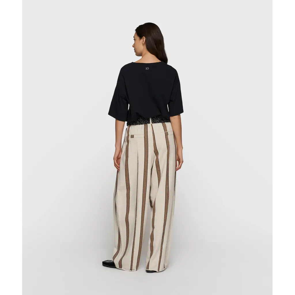 10 Days Love Tee in black