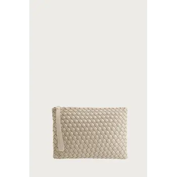Marrea clutch no tan lines