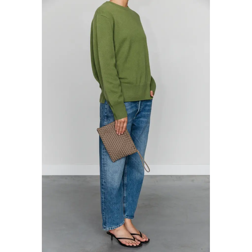 Marrea Clutch in taupe secret