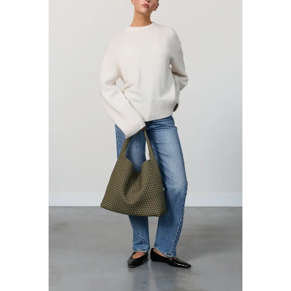 Marrea Bucket Large in dark oliva