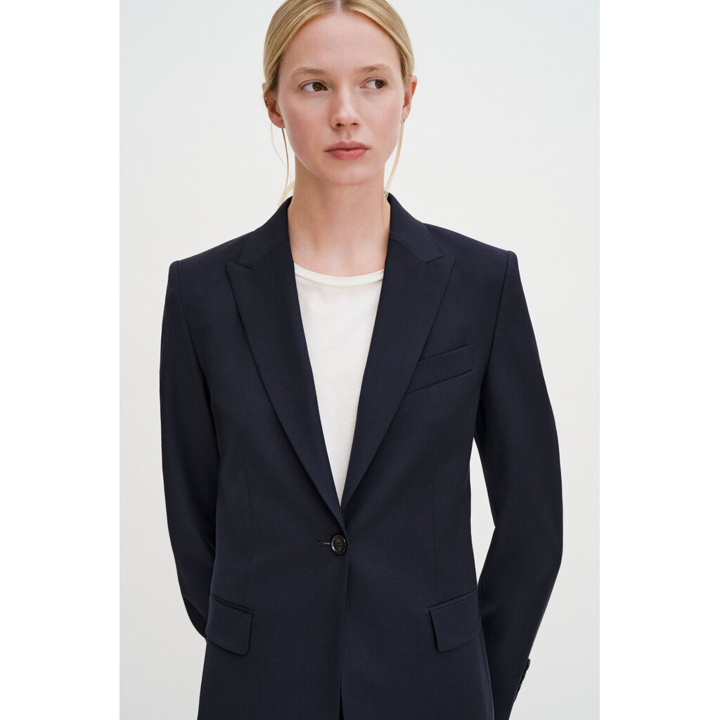Filippa K Sasha Cool Wool Blazer in dark navy