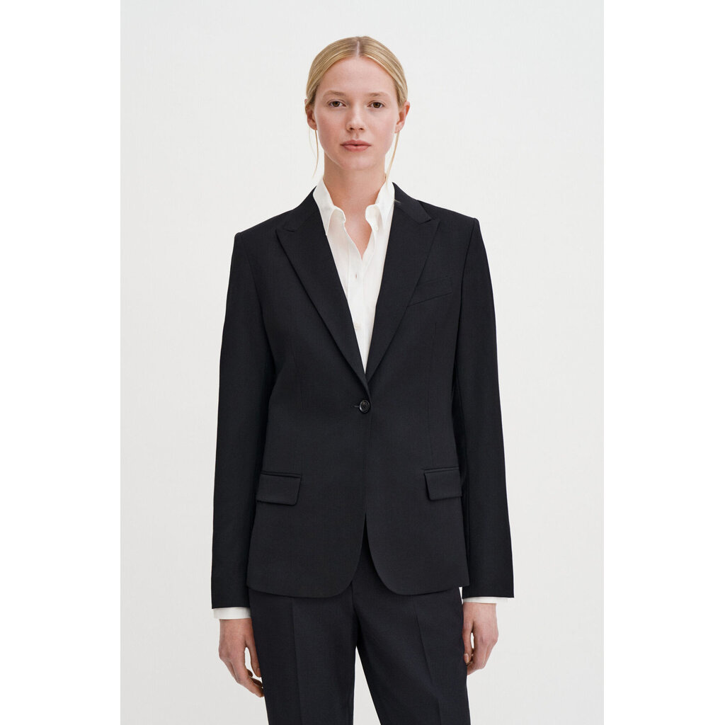 Filippa K Sasha Cool Wool Blazer in black