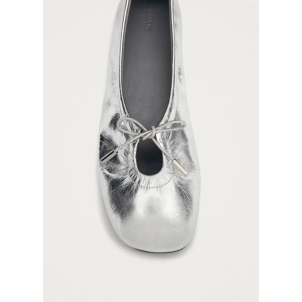 Alohas ballerina Rosalind in shimmer silver