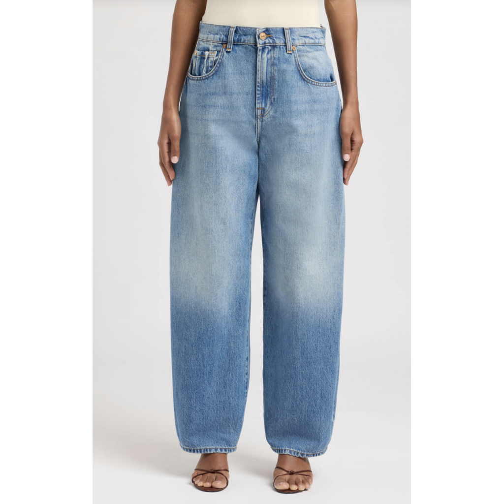 7 for all mankind jeans Bonnie Curvilinear in skyfrost