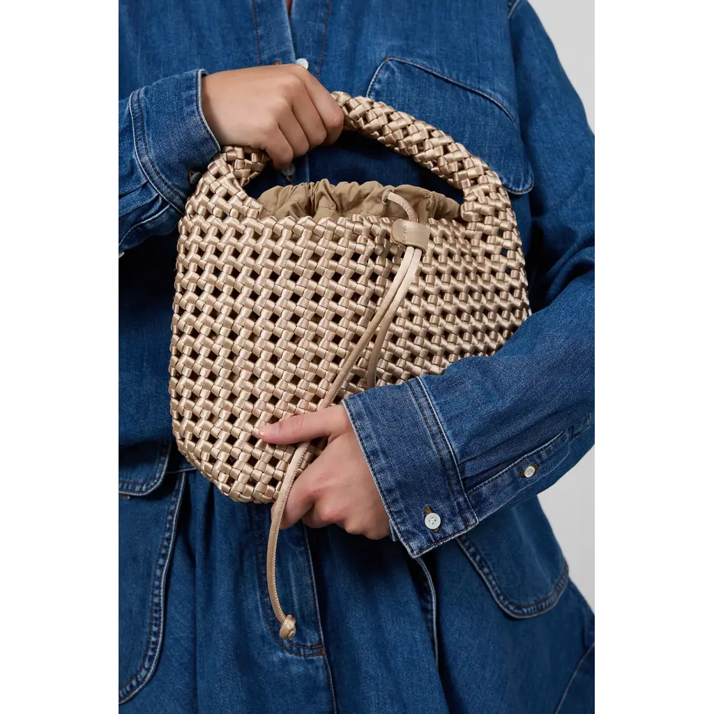 Marrea basket open weave in champagne satin gold