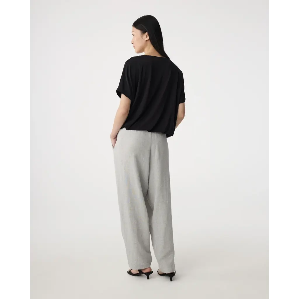 Knit-ted Balloon Top in black