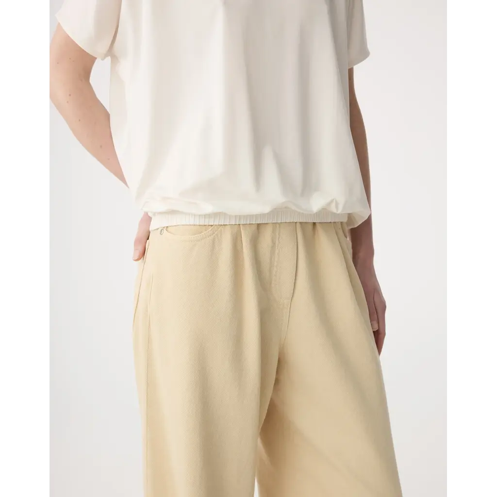 Knit-ted Balloon Top in offwhite