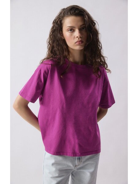 American Vintage t-shirt in geranium vintage