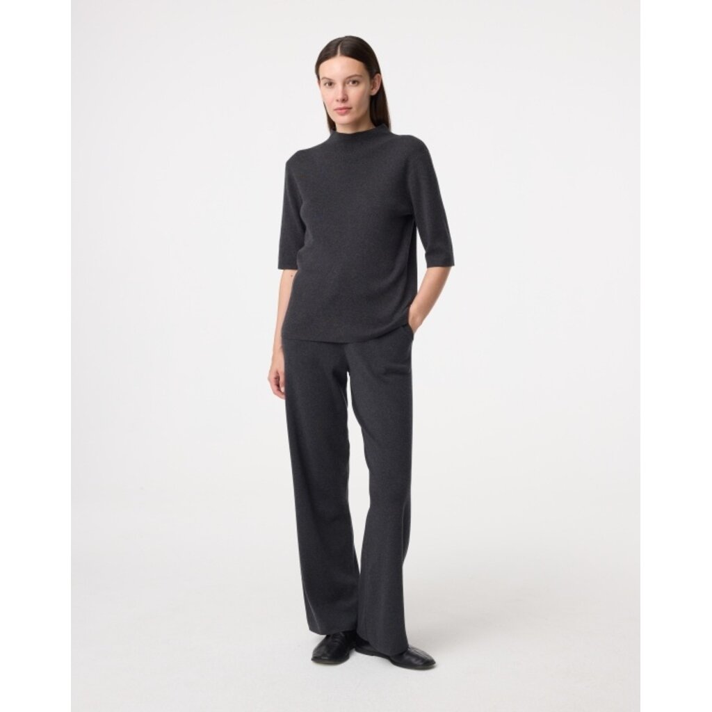 Knit-ted Molly Pullover in antra
