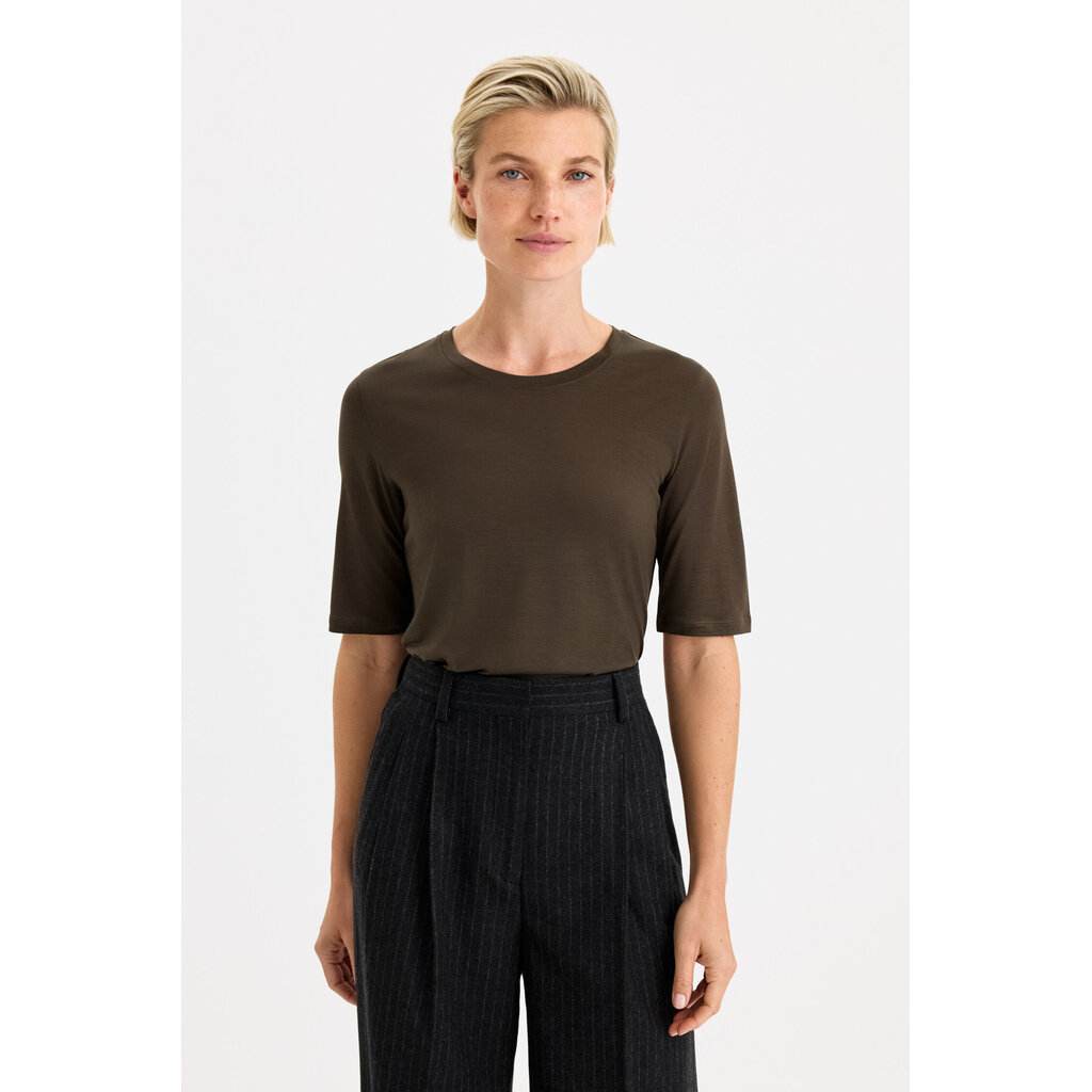 Filippa K Elena Tee in ebony brown