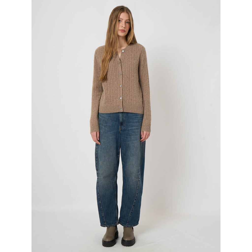 Repeat Vest 100623 in sand