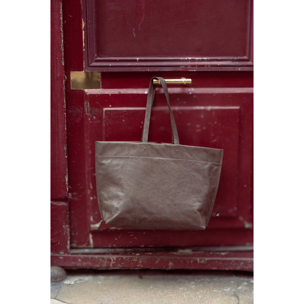 Lihann George tas KIKI in oatstone