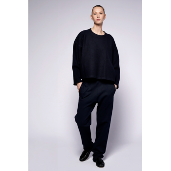 Monique van Heist top Box navy felt