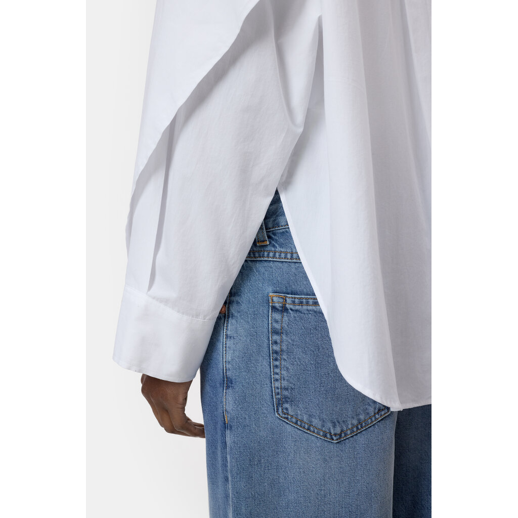 CLOSED C94900-25C-22 Overlay Shirt in white