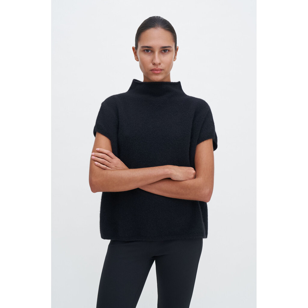 Filippa K Ximena Sweater in black