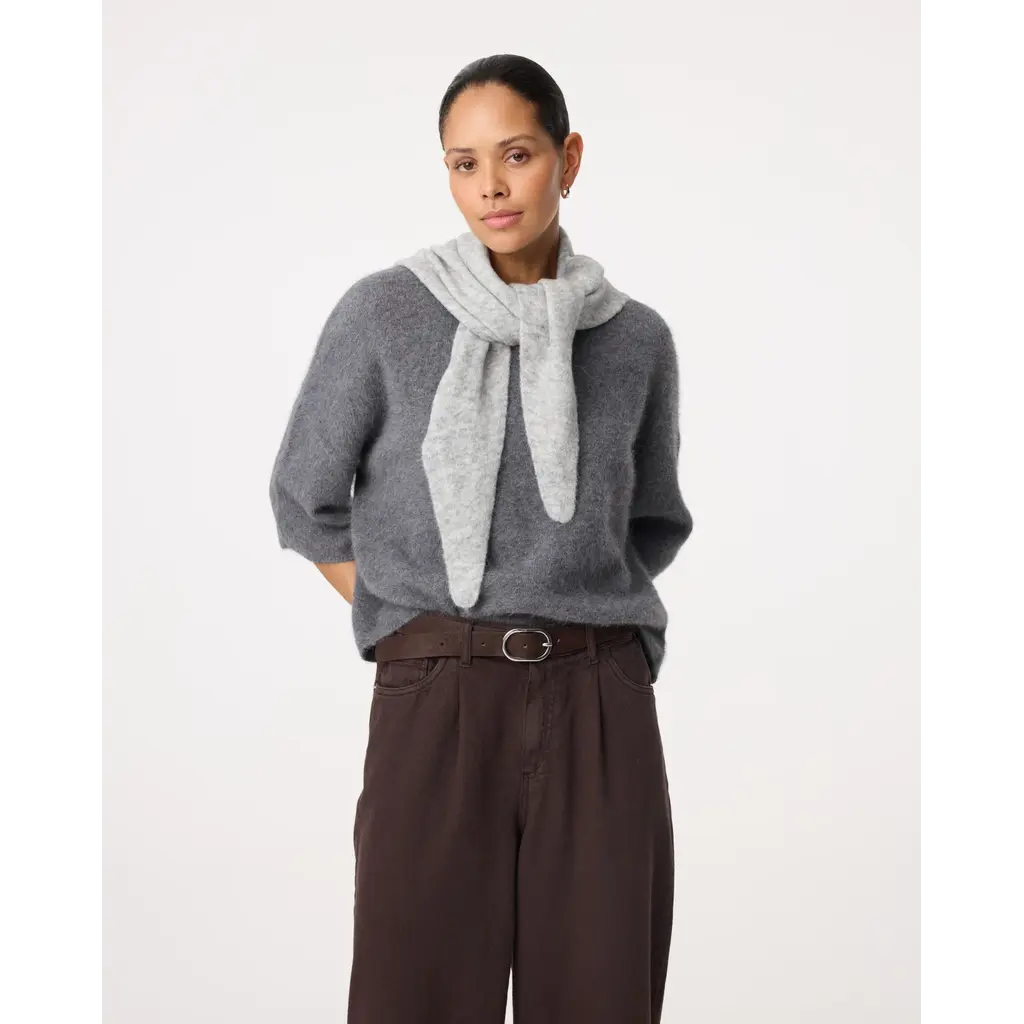 Knit-ted Tricja Scarf in grey melange