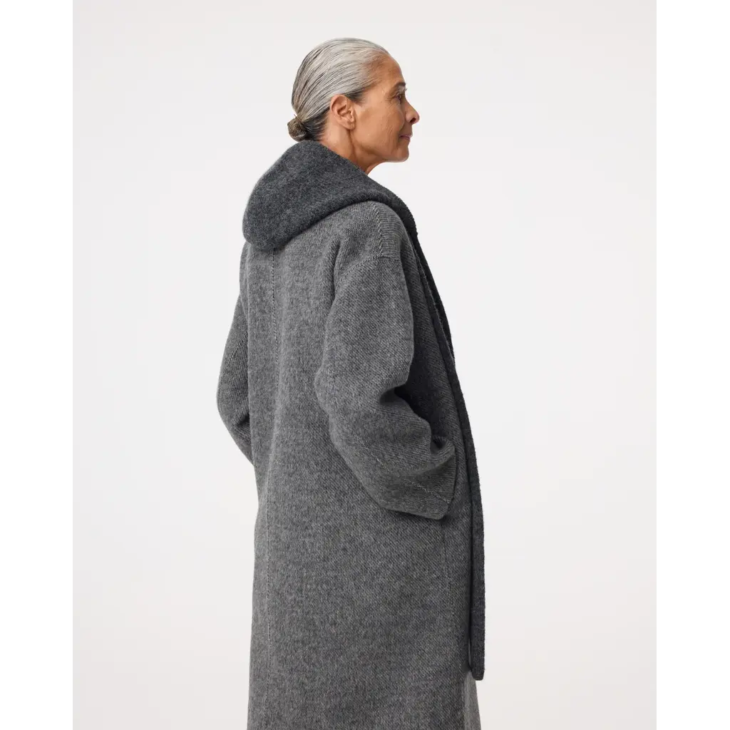 Knit-ted Betsy Scarf in antra