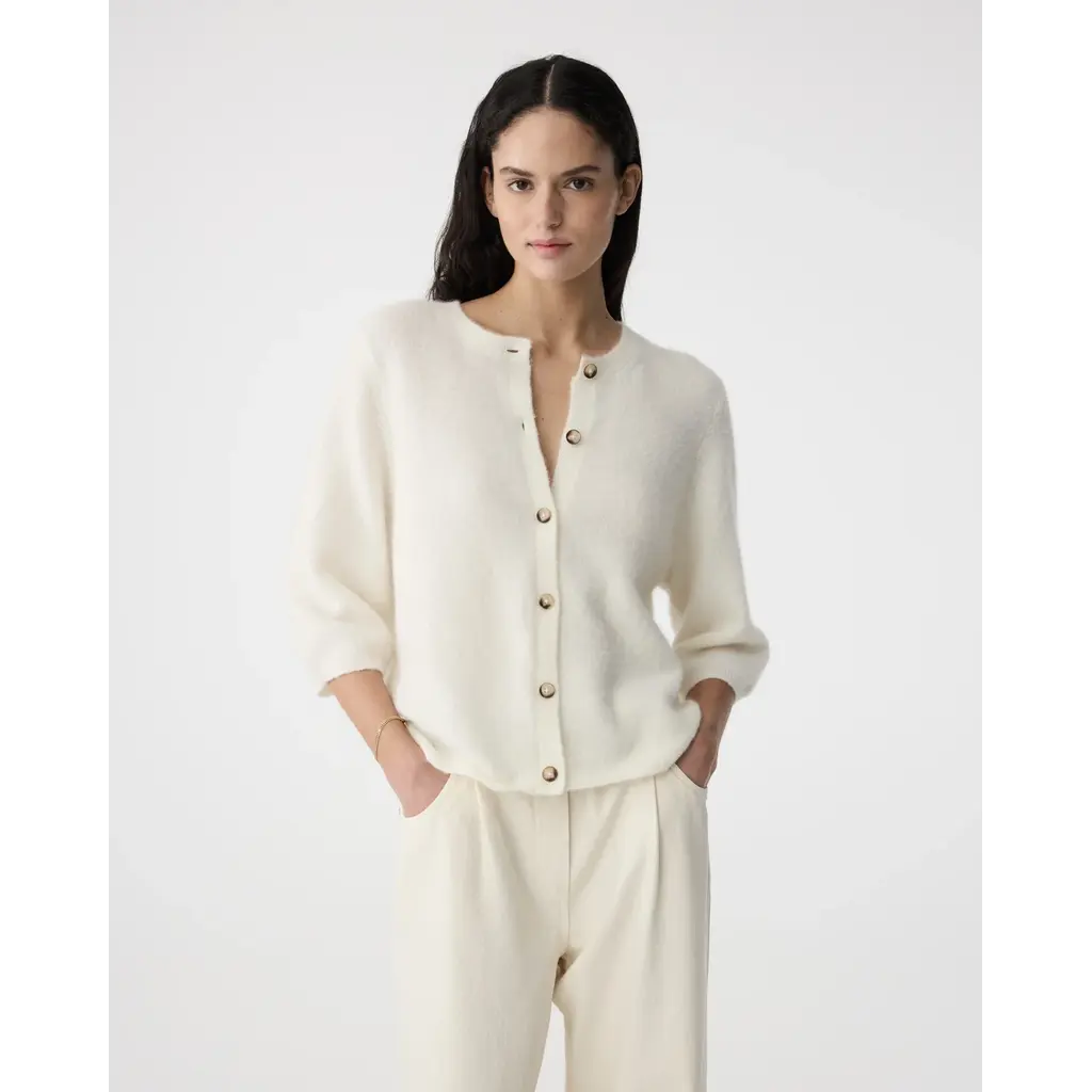 Knit-ted Meg Cardigan in offwhite