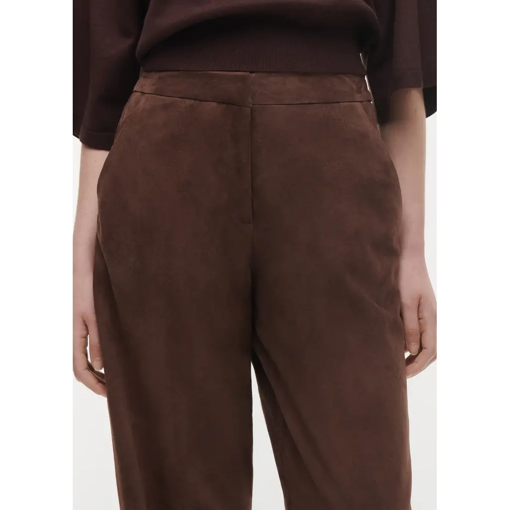 Studio AR Davina Suède Straight Leg Trouser in cacao