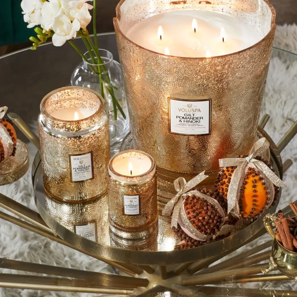 Voluspa 5-Wick Hearth Candle Gilt Hinoki