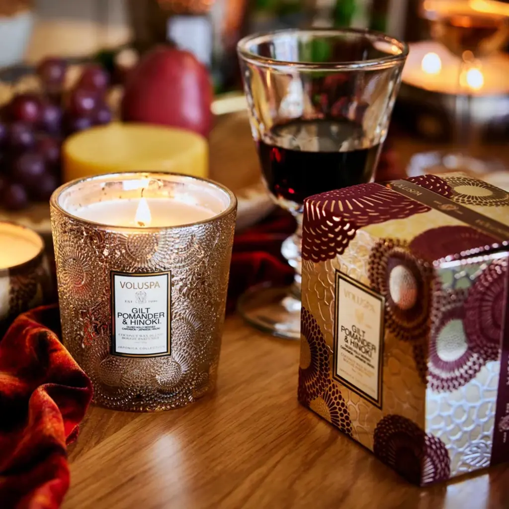 Voluspa Classic Candle Gilt Hinoki