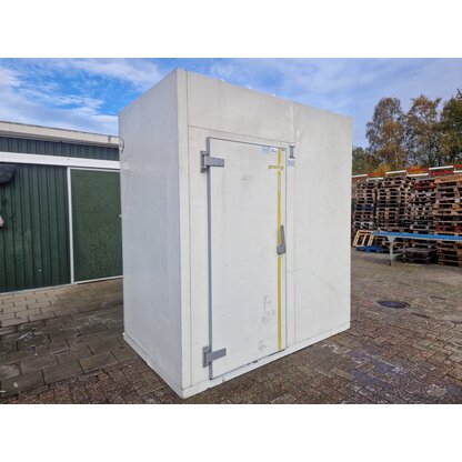 Koelcellen Koelcel 226 x 136 x 256 cm stekker klaar