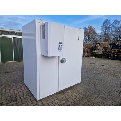 Vriescellen Vriescel 180 x 120 x 202 cm stekker klaar