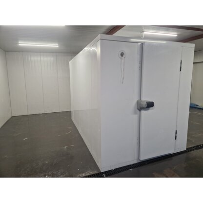 Vriescellen Vriescel 180 x 300 x 200 cm stekker klaar