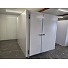 Vriescel 200 x 230 x 210 cm stekker klaar
