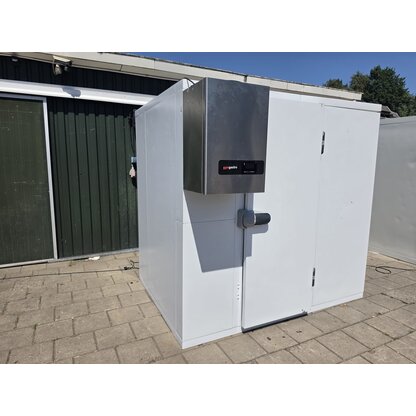 Vriescellen Vriescel 210 x 150 x 200 cm stekker klaar