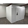 Vriescel 270 x 210 x 220 cm stekker klaar Licht beschadigd