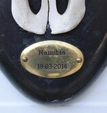 Schedel Afrikaanse WATERBUCK / WATERBOK  op zwart schild