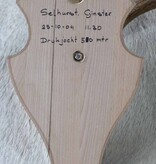 Engels DAMHERT GEWEI op houten schild