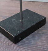 RAM SCHEDEL op hardstenen sokkel