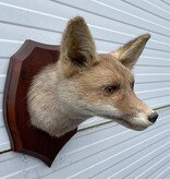 Opgezette KOP VOS op houten schild