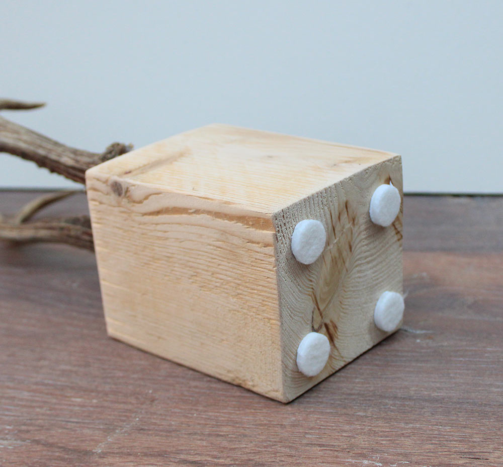 Zesender REE GEWEI paar op stevige houten sokkel