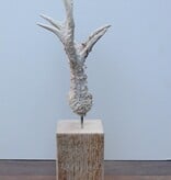 Groot zesender REE GEWEI op houten sokkel