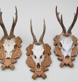 3 x  REE GEWEI op fraai bewerkt houten schild -  set C