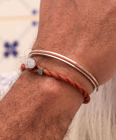 Red shop pig bracelet