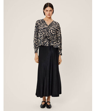 Shop in onze webshop de mooiste merken lange rokken Butik Alkmaar