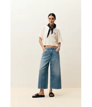 Closed lyna - light blue