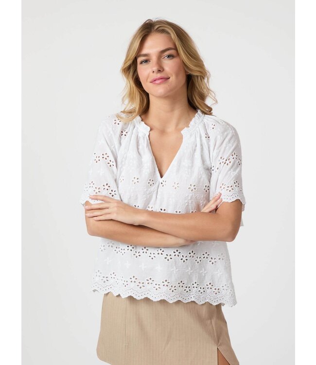 Odet Embroidery blouse - white