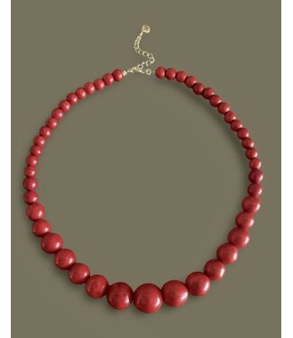 Ellen Beekmans Ketting met grote rode gemstones