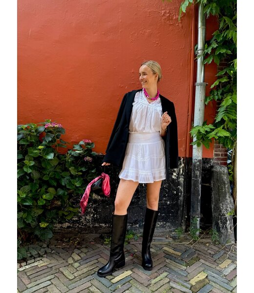 the pink details festival look