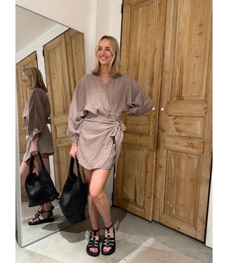 Butik Short Wrap Dress Ocean - Light Coffee