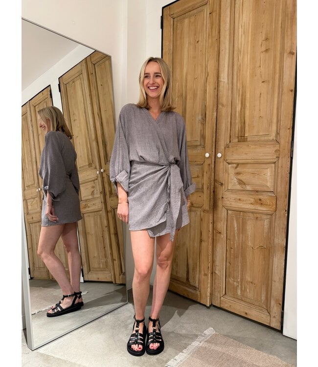 Butik Short Wrap Dress Ocean - Gris