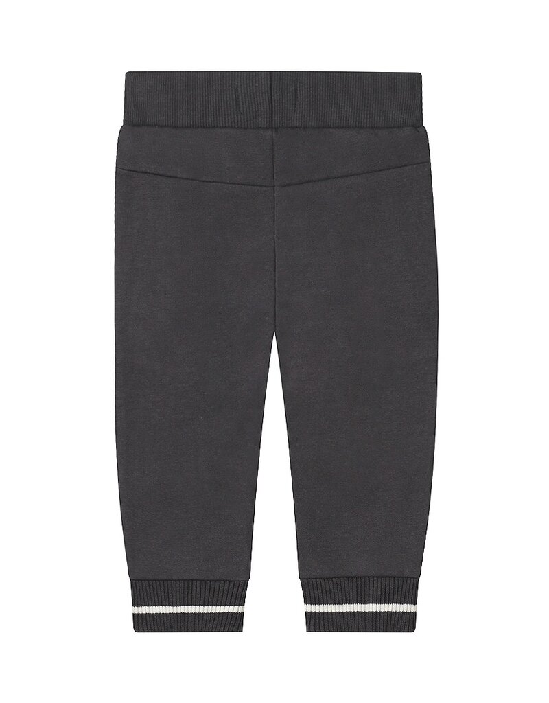 Dirkje Q boys basketball grey